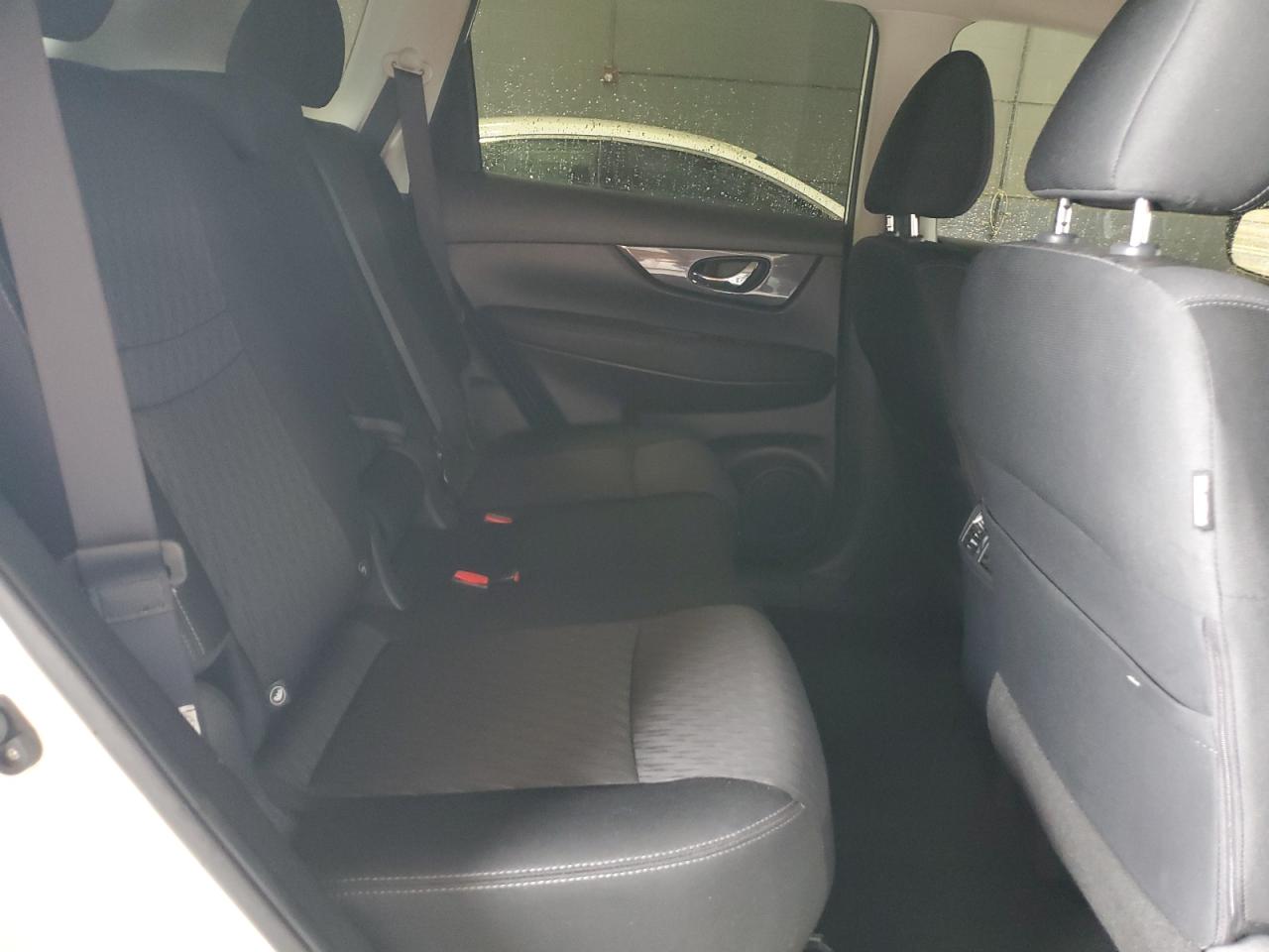 2018 Nissan Rogue S VIN: KNMAT2MV9JP596554 Lot: 85737605