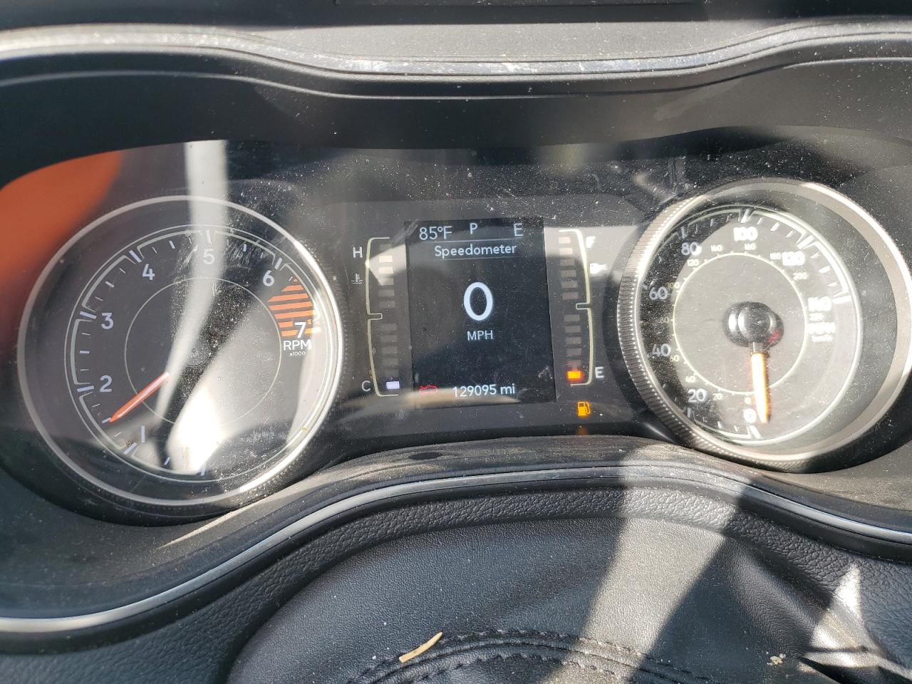 2019 Jeep Cherokee Latitude Plus VIN: 1C4PJMLB5KD354723 Lot: 85743765