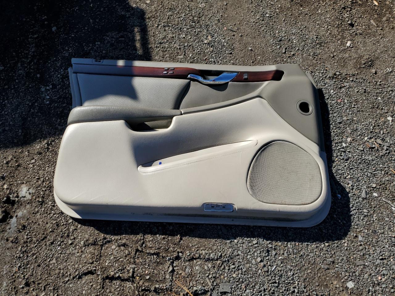 2000 Cadillac Deville Dts VIN: 1G6KF5799YU225775 Lot: 82356815