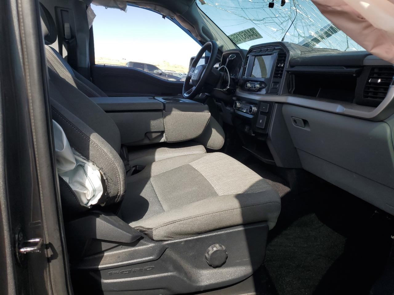 2023 Ford F150 VIN: 1FTMF1E50PKD04518 Lot: 84463155