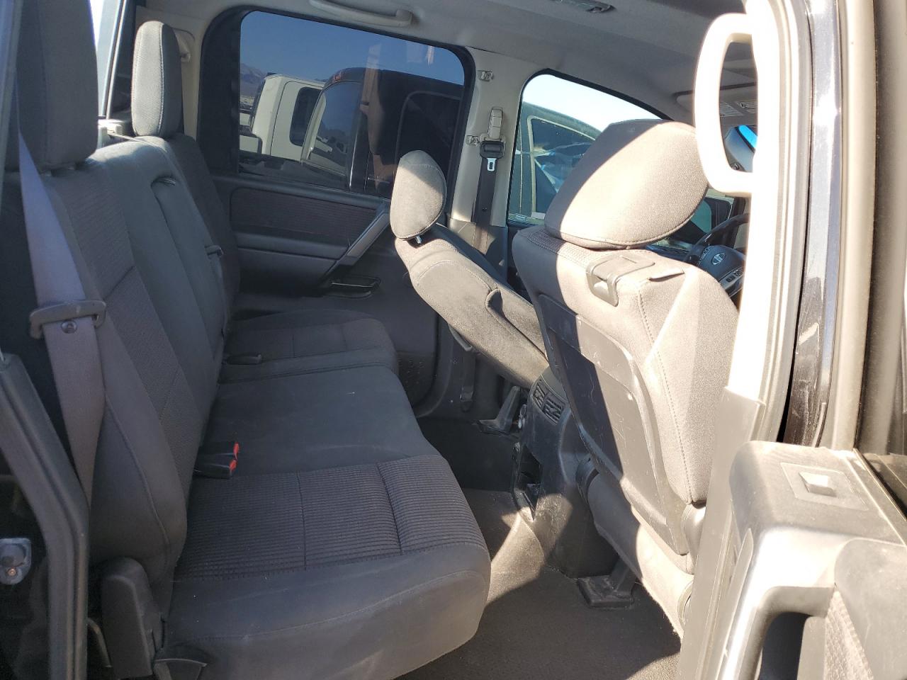 2014 Nissan Titan S VIN: 1N6AA0ED2EN501833 Lot: 69702965