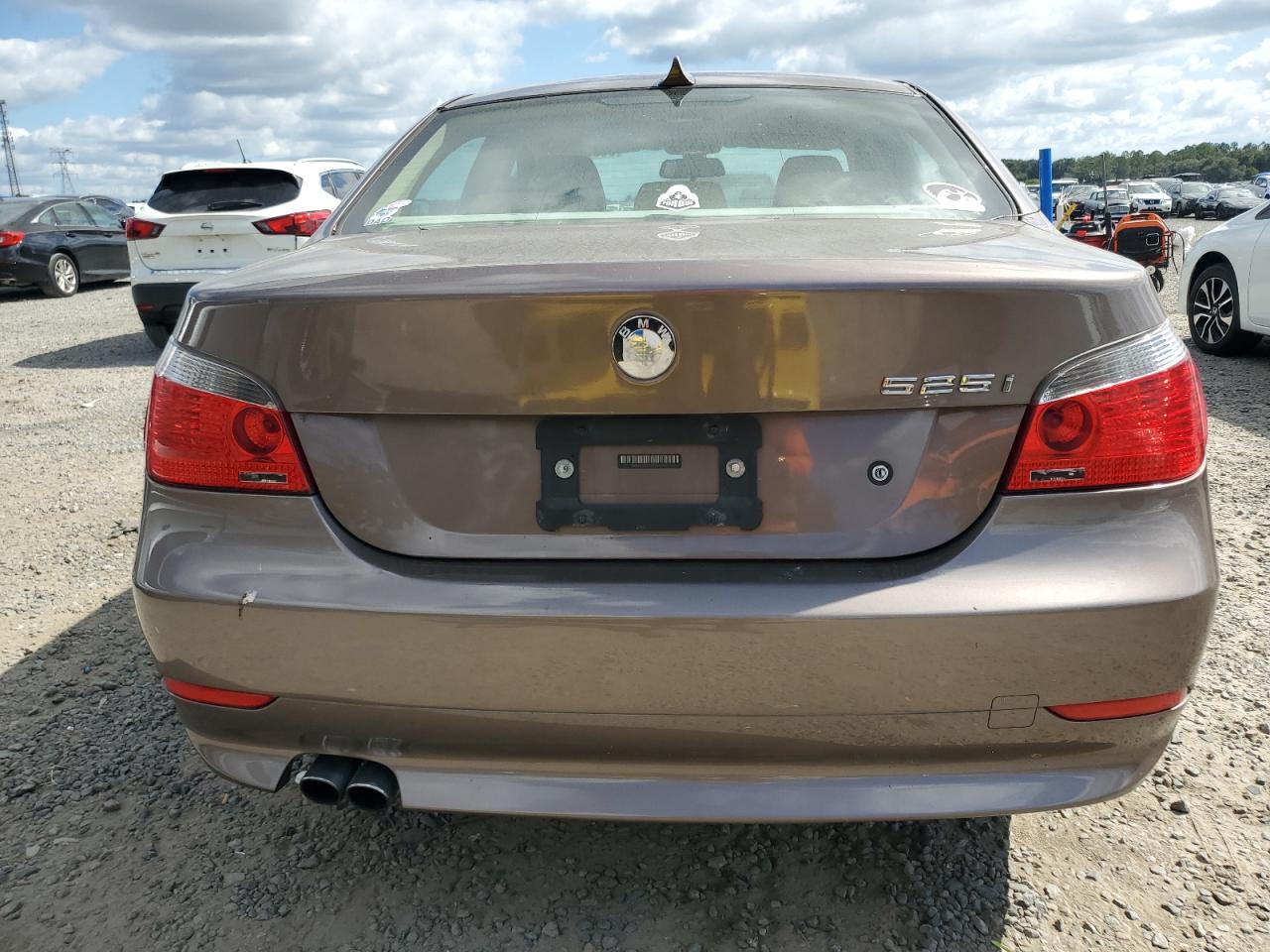 Фото: WBANE535X6CK86763