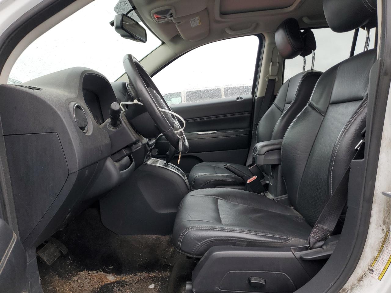 2015 Jeep Compass Latitude VIN: 1C4NJDEB3FD395006 Lot: 84978255