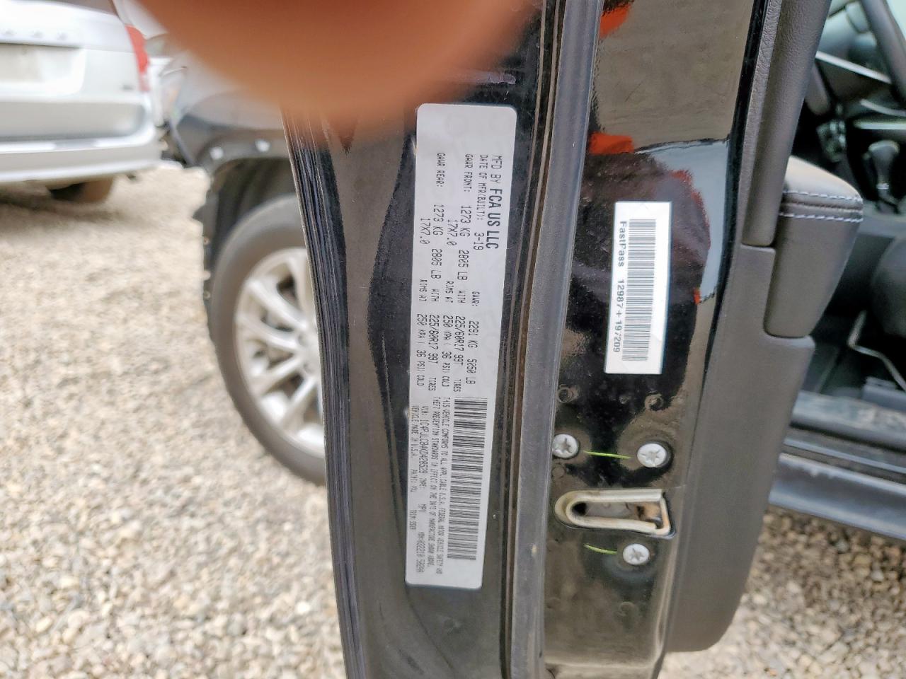 2019 Jeep Cherokee Latitude VIN: 1C4PJLCB4KD428529 Lot: 85945385