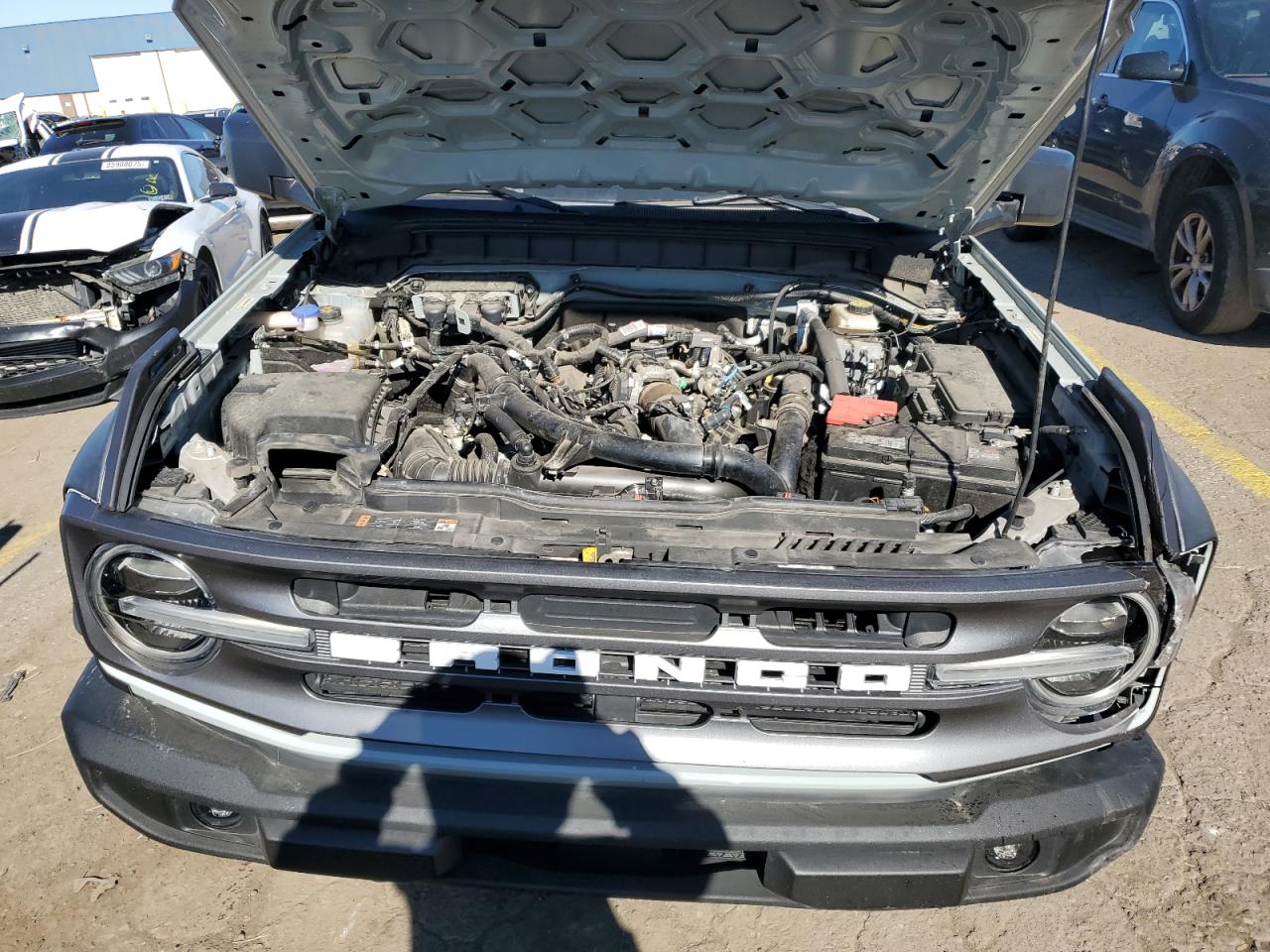 2022 Ford Bronco Base VIN: 1FMEE5DP9NLB77921 Lot: 85885355