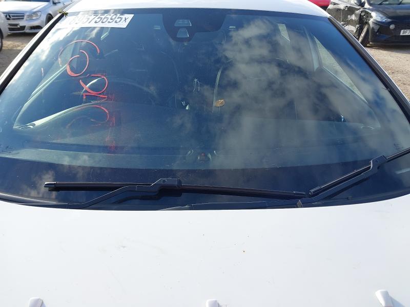 2014 VOLVO V40 D2 R DESIGN 5DR