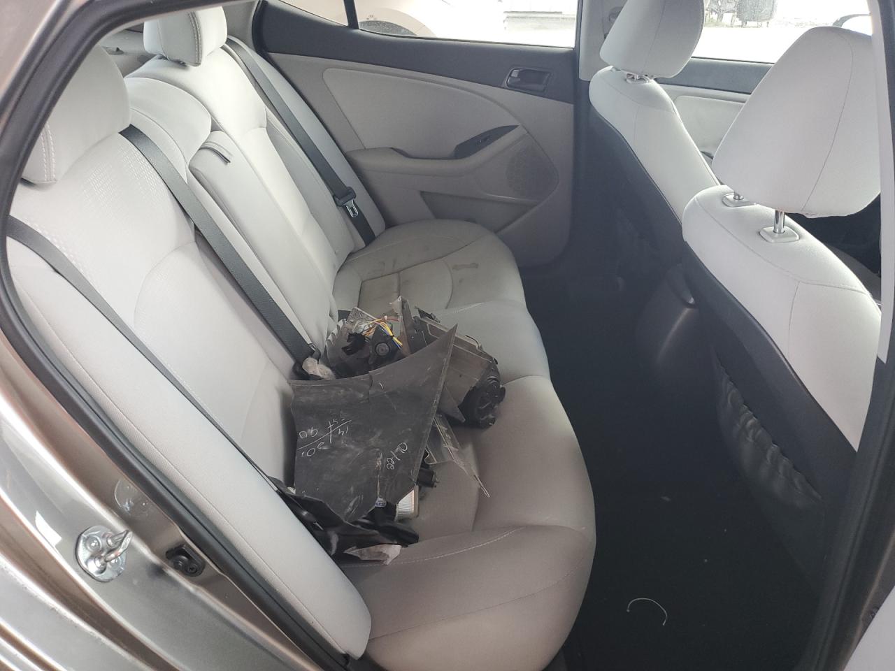 2014 Kia Optima Lx VIN: 5XXGM4A73EG334129 Lot: 82265435