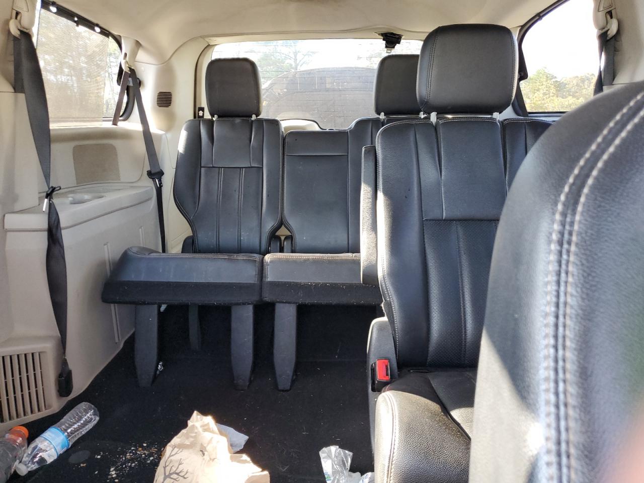 2014 Chrysler Town & Country Touring L VIN: 2C4RC1CG8ER467421 Lot: 82455215