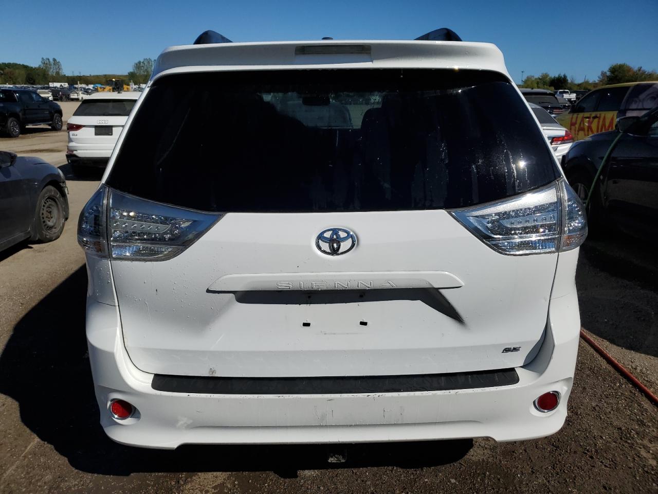 2016 Toyota Sienna Se VIN: 5TDXK3DC3GS762146 Lot: 84896105