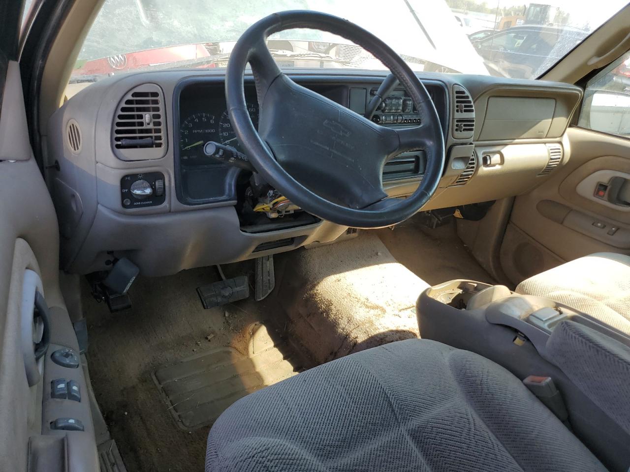 1997 Chevrolet Gmt-400 K1500 VIN: 2GCEK19R5V1143996 Lot: 85831275