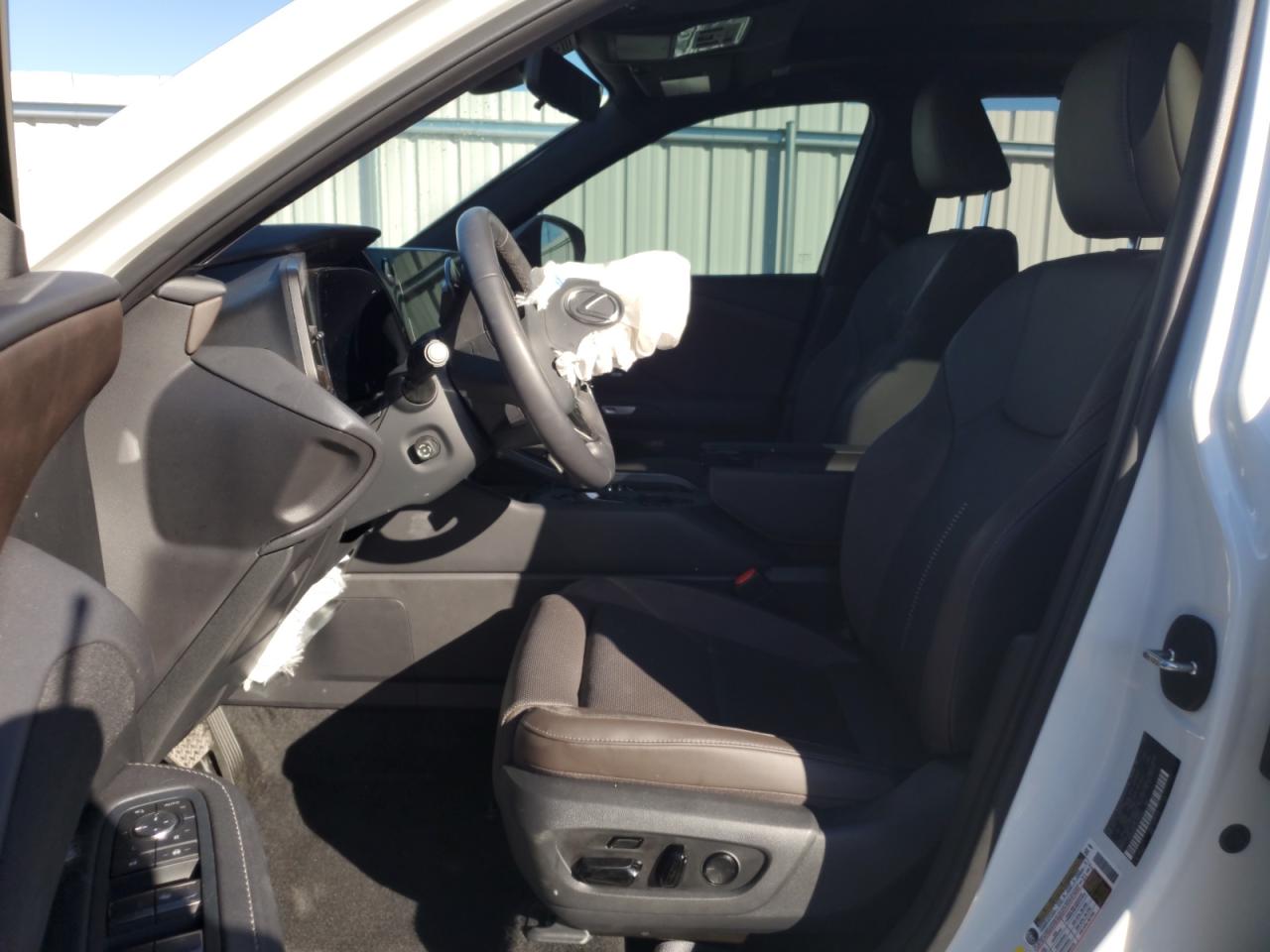 2025 Lexus Tx 350 Base VIN: 5TDAAAB67SS034154 Lot: 82564835