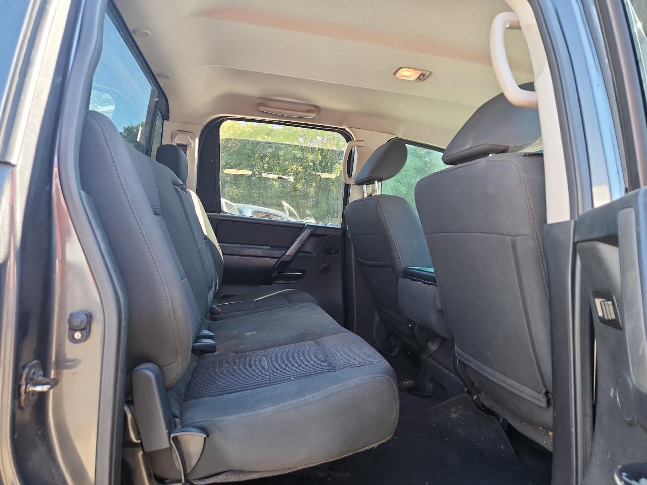 2011 Nissan Titan S VIN: 1N6BA0EJ0BN307047 Lot: 86883455