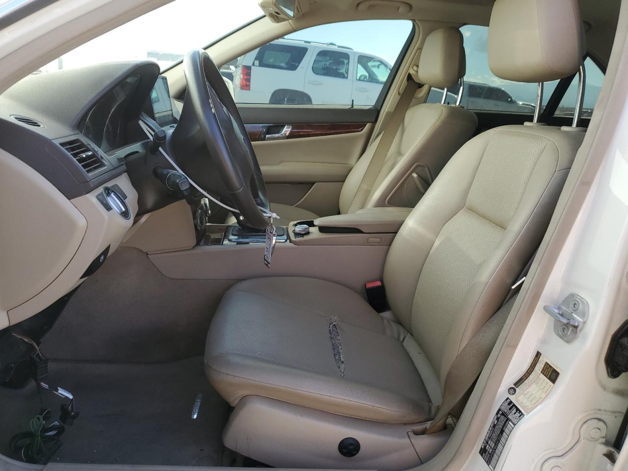 2011 Mercedes-Benz C 300 VIN: WDDGF5EB7BA497846 Lot: 85371395