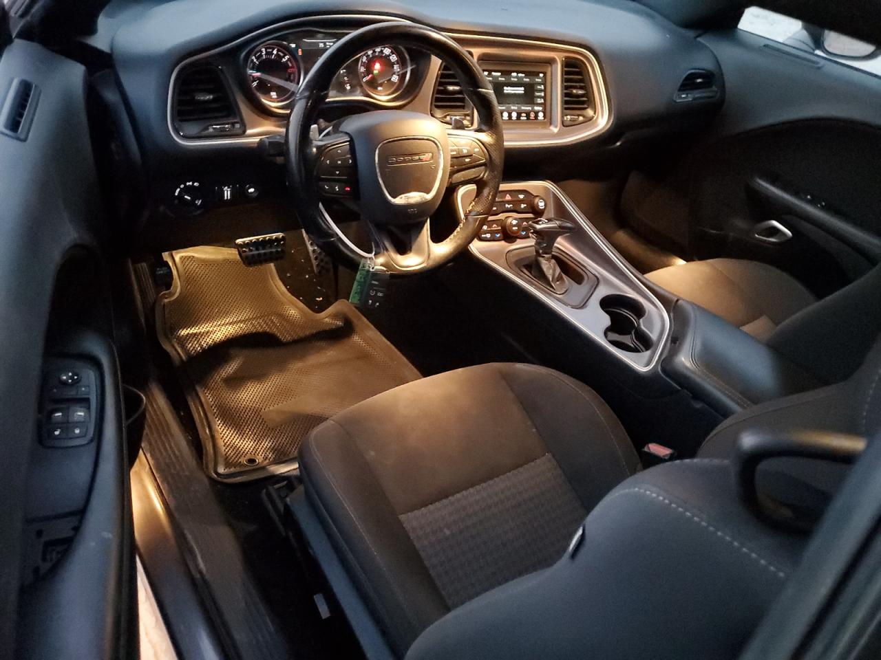 2020 Dodge Challenger R/T VIN: 2C3CDZBT2LH118696 Lot: 87405595