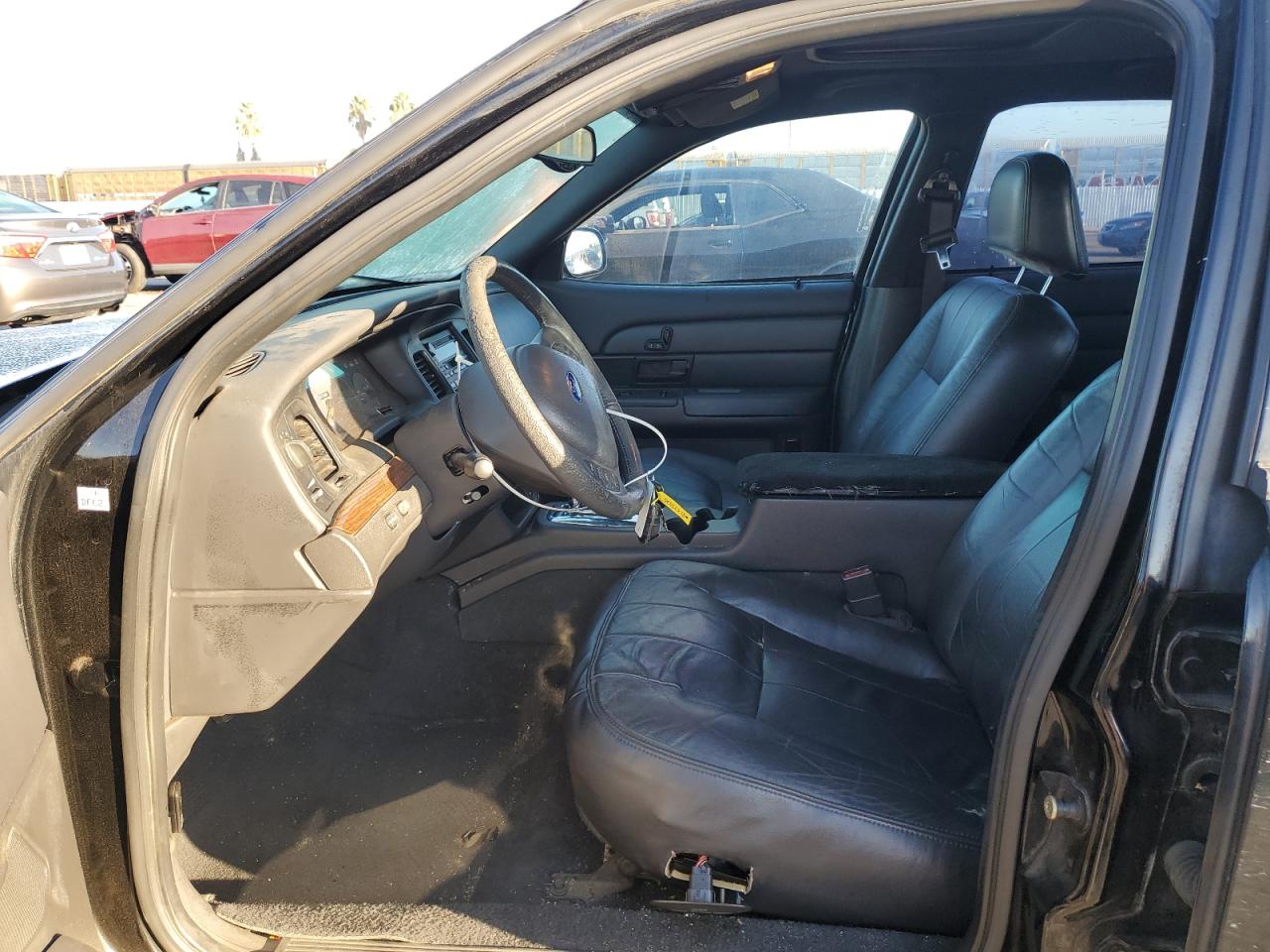 2004 Ford Crown Victoria Lx VIN: 2FDFP74W64X174099 Lot: 82373525