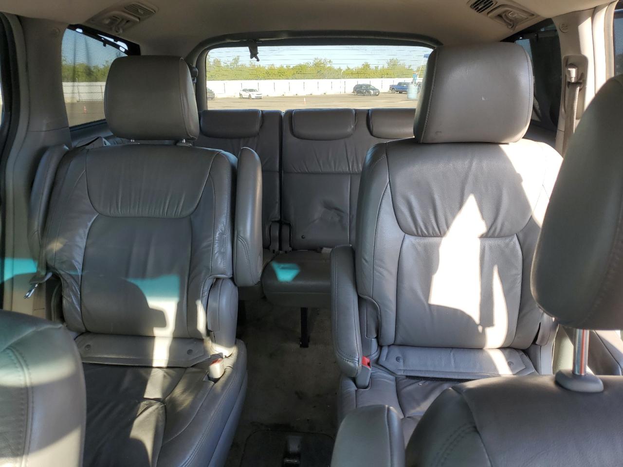 2010 Toyota Sienna Xle VIN: 5TDYK4CC4AS313075 Lot: 82428375