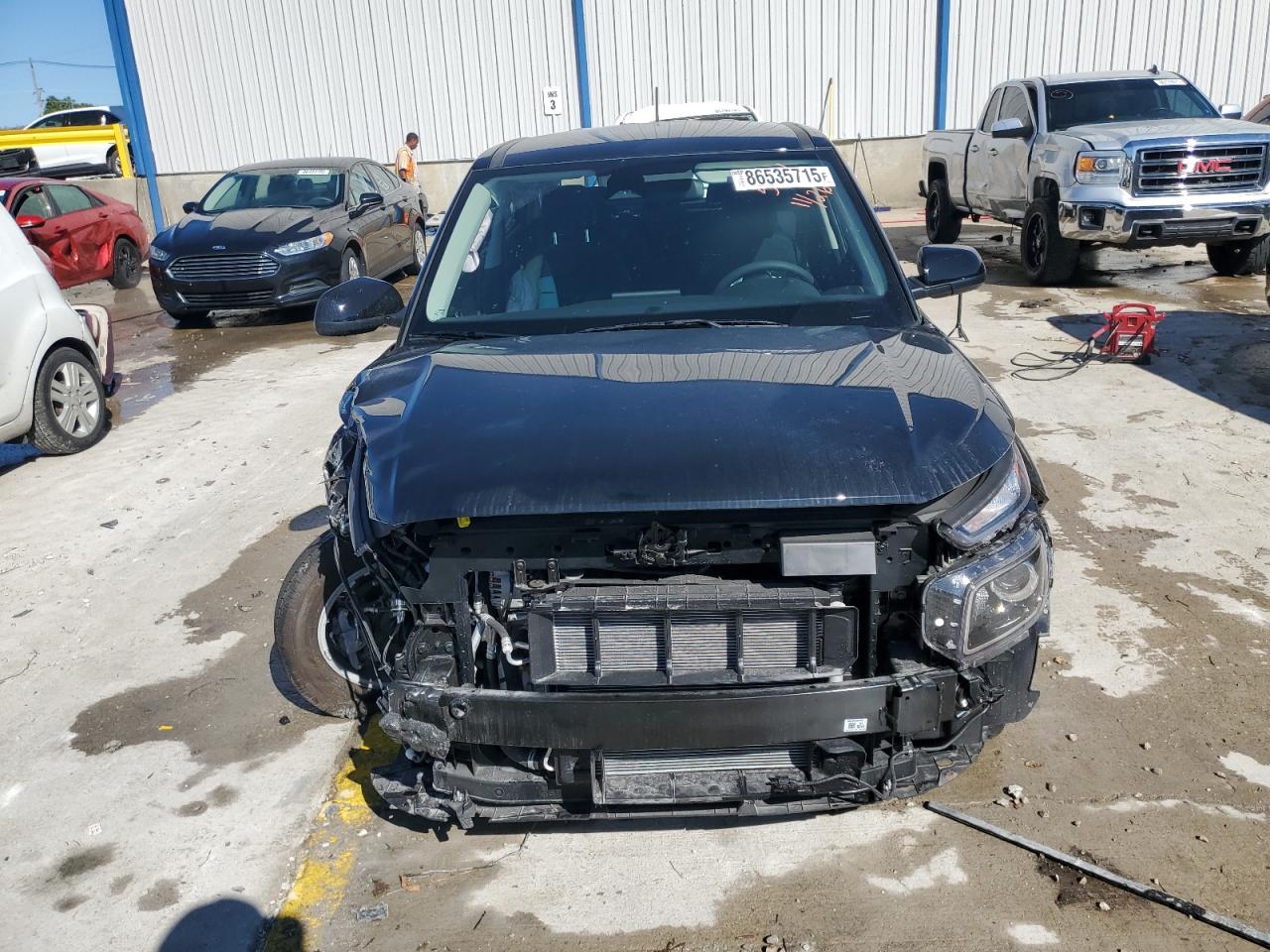 KMHRB8A36SU385631 2025 Hyundai Venue Se 2025 Hyundai Venue Se VIN: KMHRB8A36SU385631 Lot: 86535715