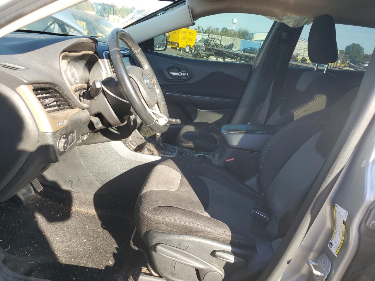 2014 Jeep Cherokee Latitude VIN: 1C4PJLCB8EW247359 Lot: 89920195