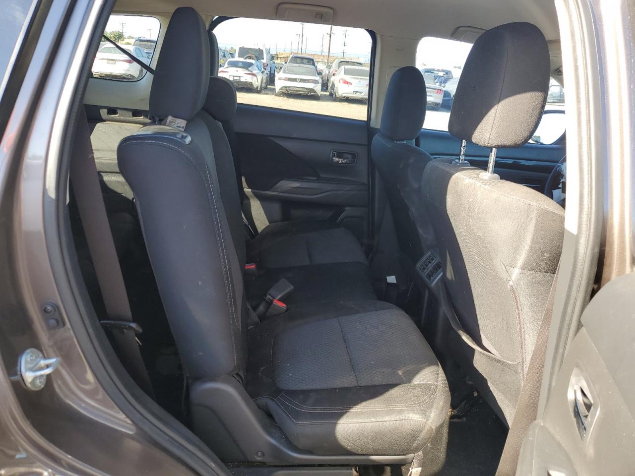2019 Mitsubishi Outlander Es VIN: JA4AD2A33KZ026291 Lot: 85344125