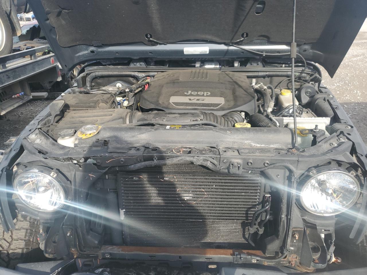 2018 Jeep Wrangler Unlimited Sahara VIN: 1C4BJWEG1JL885937 Lot: 84174925