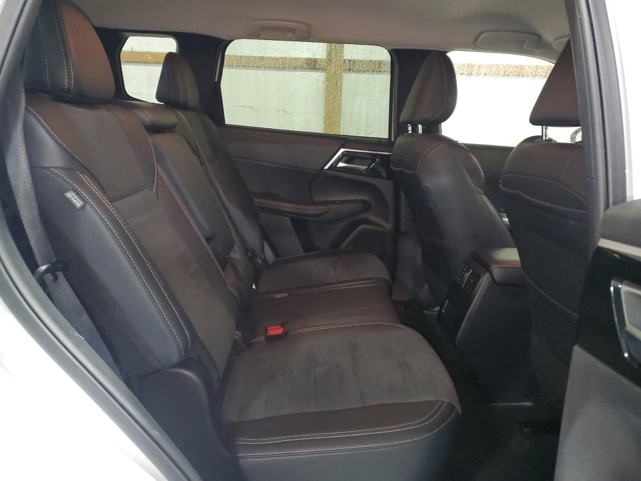 2024 Mitsubishi Outlander Se VIN: JA4J4VA84RZ084370 Lot: 86062145