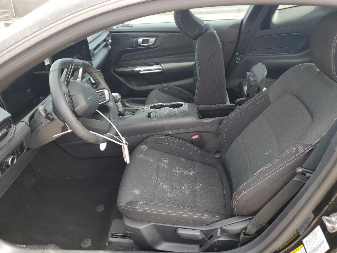 2024 Ford Mustang VIN: 1FA6P8TH4R5121898 Lot: 81960715