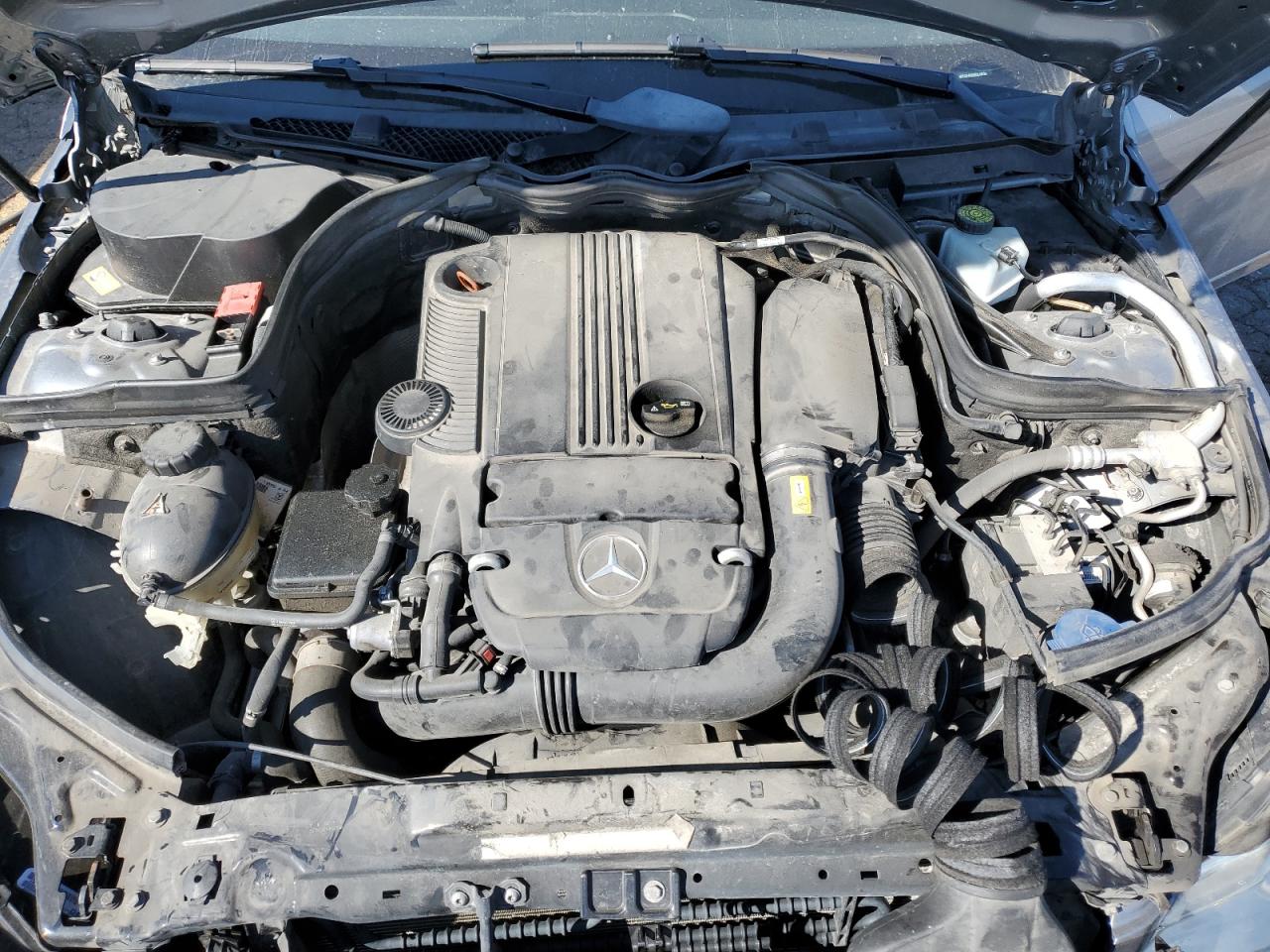 2014 Mercedes-Benz C 250 VIN: WDDGF4HB3EG245034 Lot: 85295885