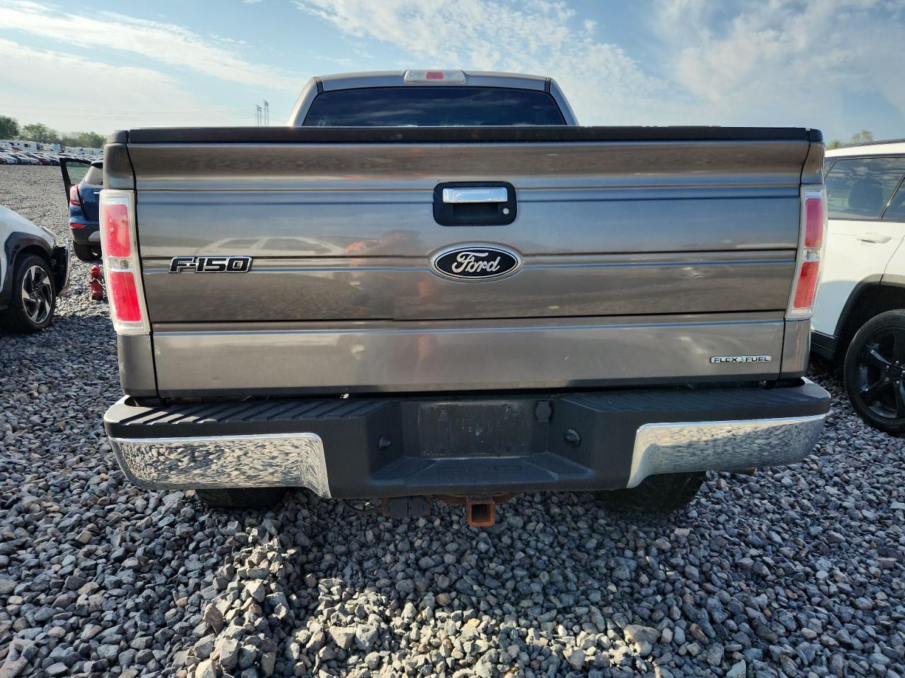 2011 Ford F150 Super Cab VIN: 1FTEX1EM0BFB90370 Lot: 84059275