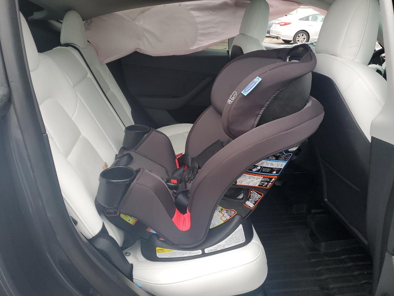 2022 Tesla Model Y VIN: 7SAYGDEF6NF550897 Lot: 82563345