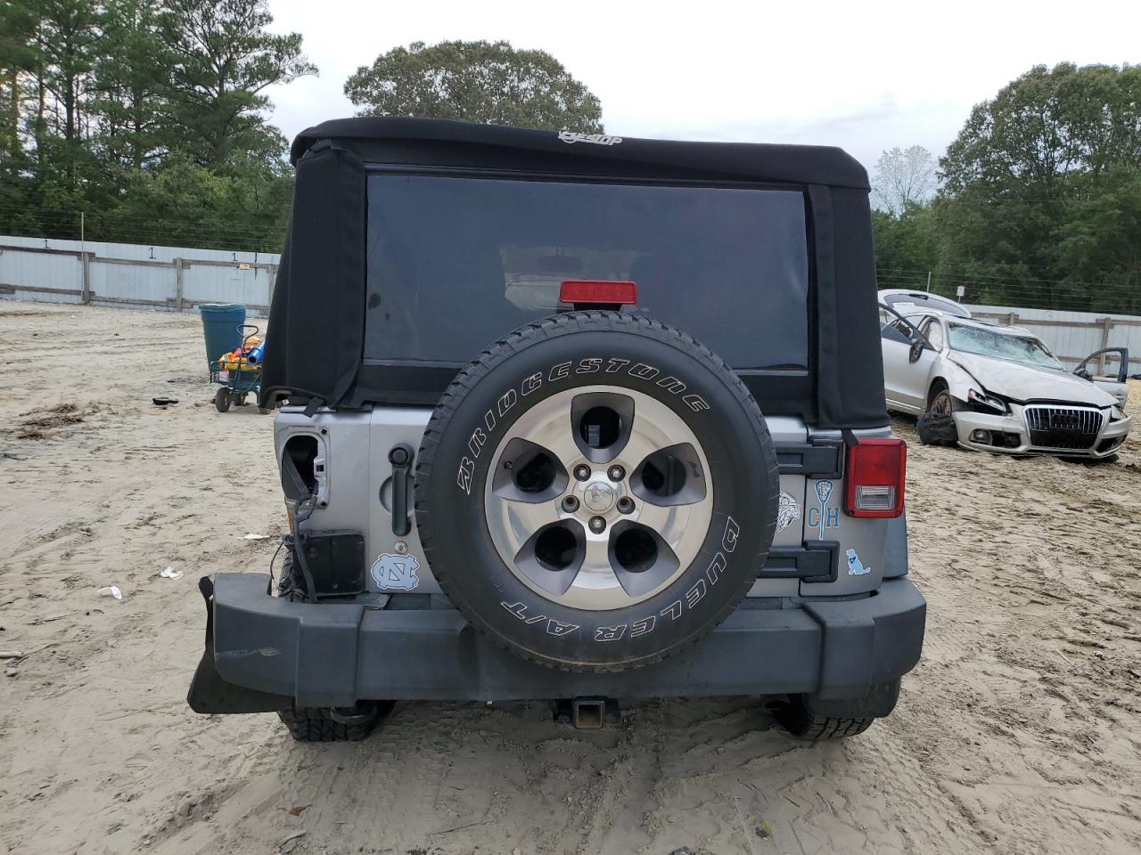 2013 Jeep Wrangler Unlimited Sport VIN: 1C4BJWDG8DL670299 Lot: 83804925