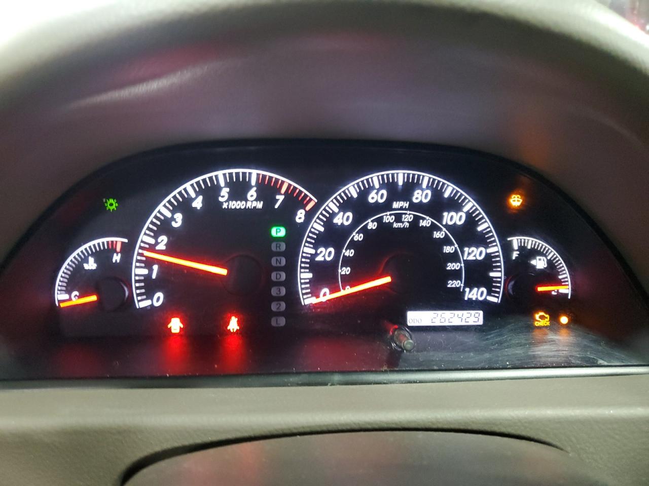 2005 Toyota Camry Le VIN: 4T1BE30K85U985737 Lot: 82139655