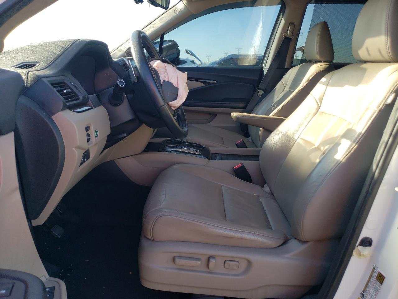 2016 Honda Pilot Touring VIN: 5FNYF6H96GB026380 Lot: 82338665