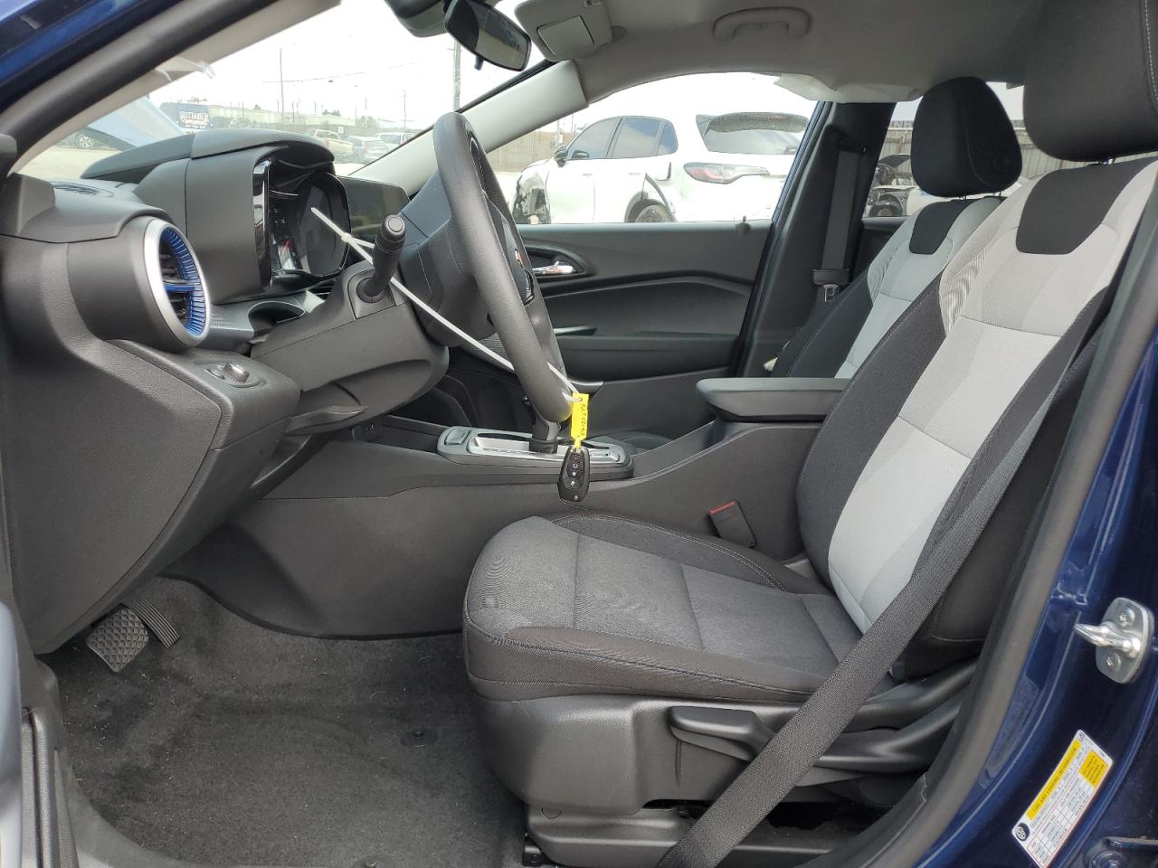 2024 Chevrolet Trax Ls VIN: KL77LFE27RC220506 Lot: 82242195