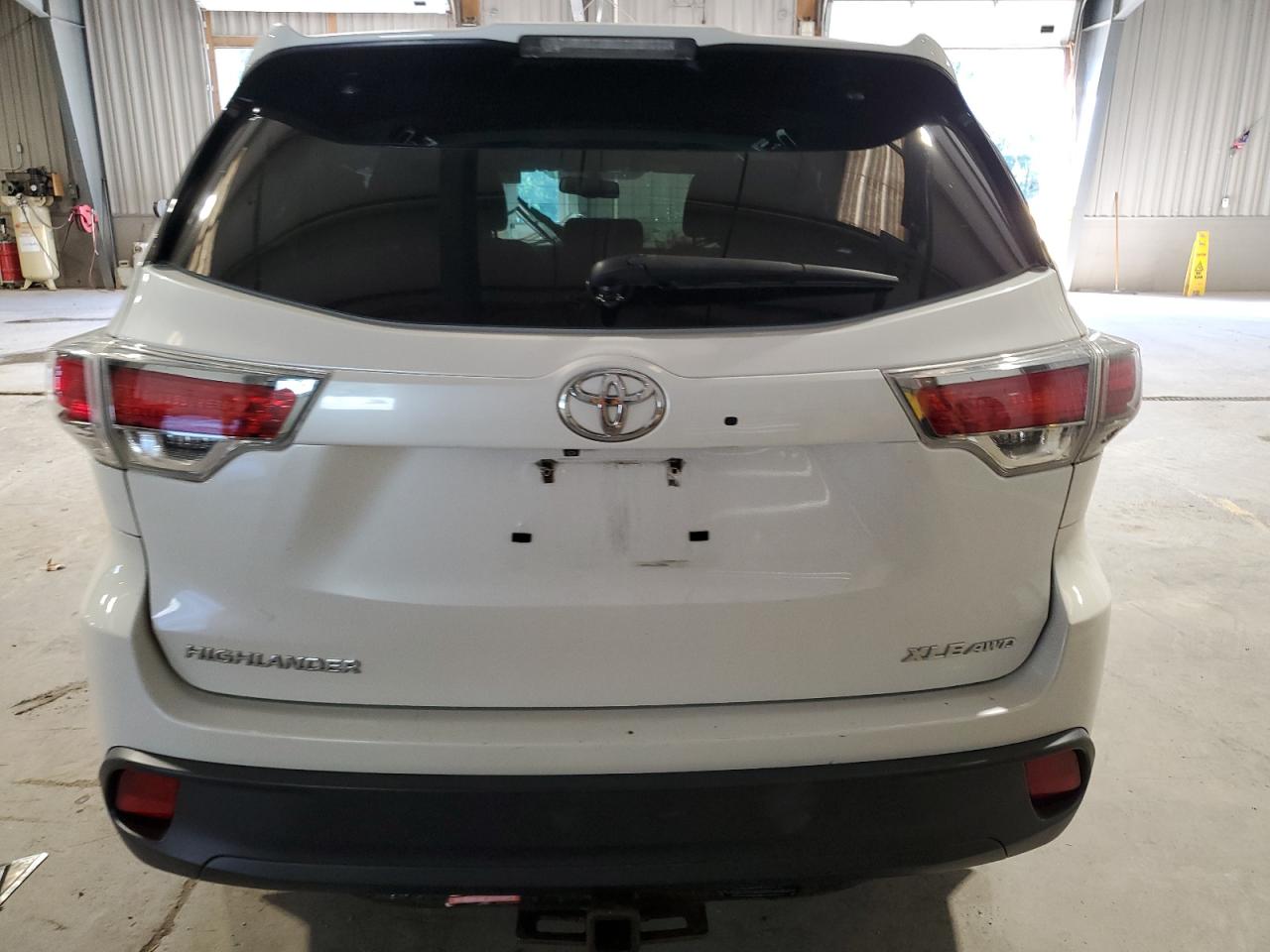 2015 Toyota Highlander Xle VIN: 5TDJKRFH5FS150014 Lot: 81897155