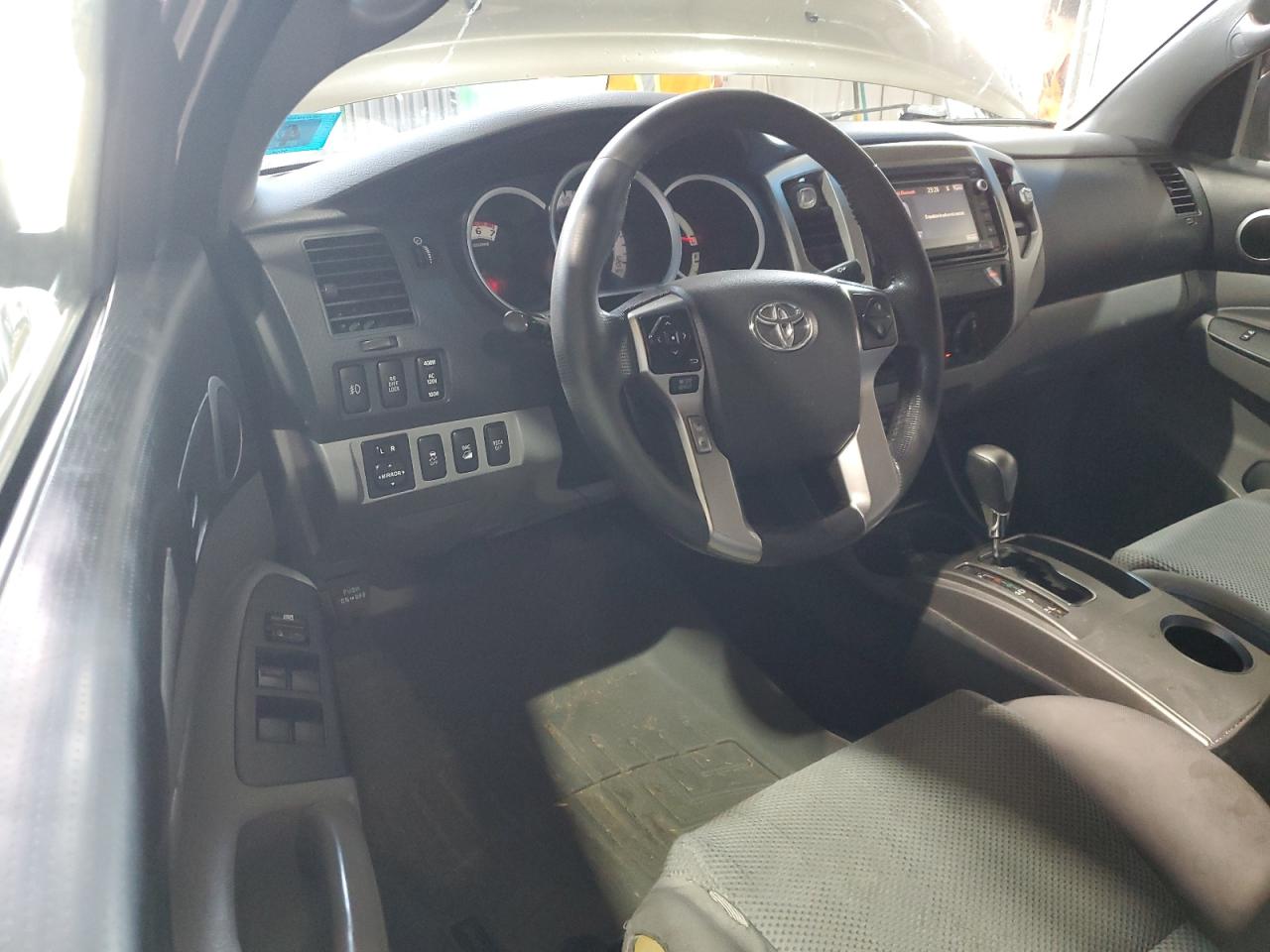 2015 Toyota Tacoma Double Cab VIN: 5TFLU4EN3FX112014 Lot: 84217975