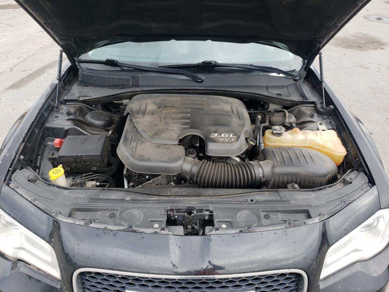 2015 Chrysler 300 Limited VIN: 2C3CCAAG6FH763431 Lot: 82339905