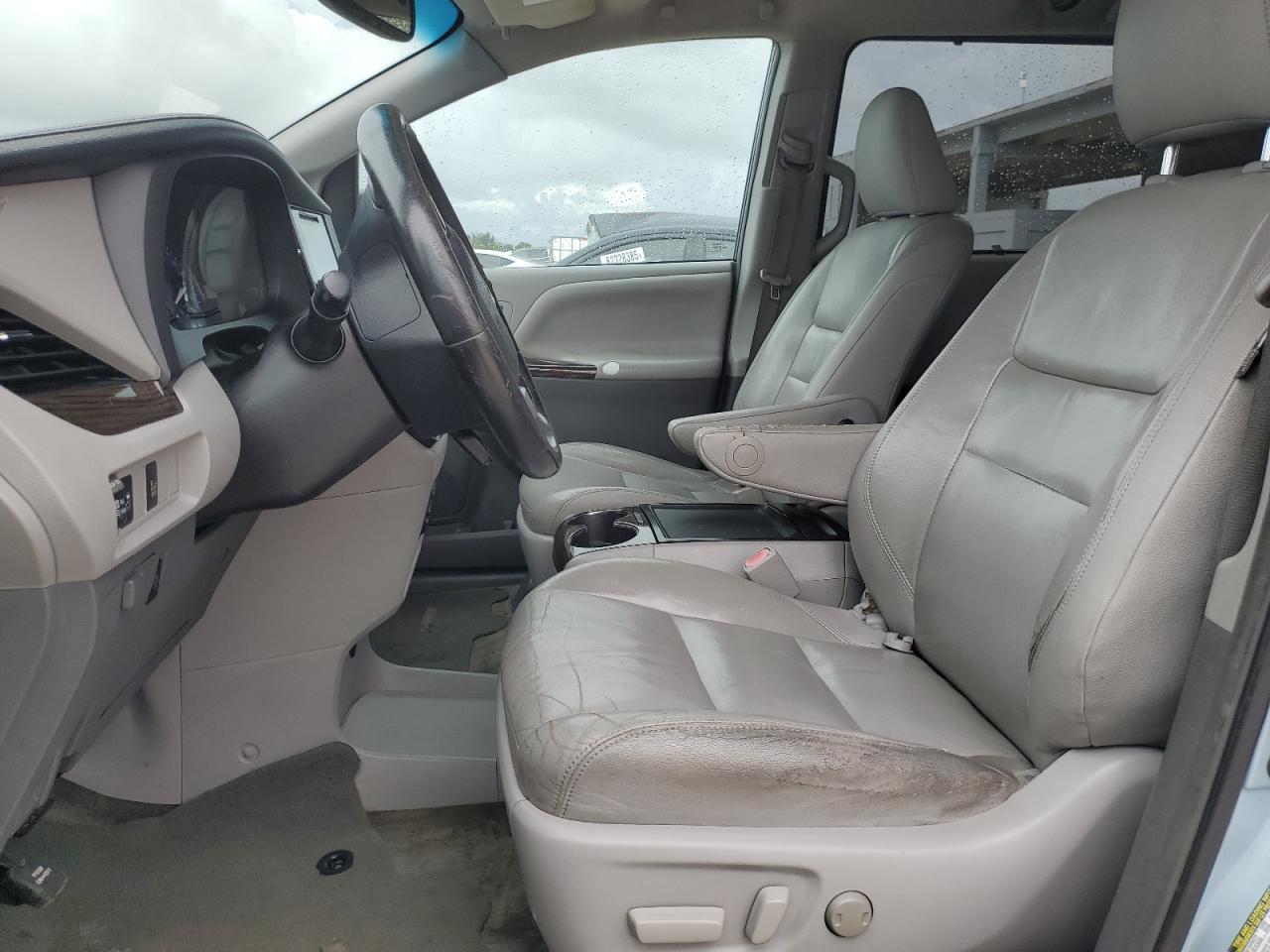 2015 Toyota Sienna Xle VIN: 5TDYK3DC6FS564678 Lot: 86157355