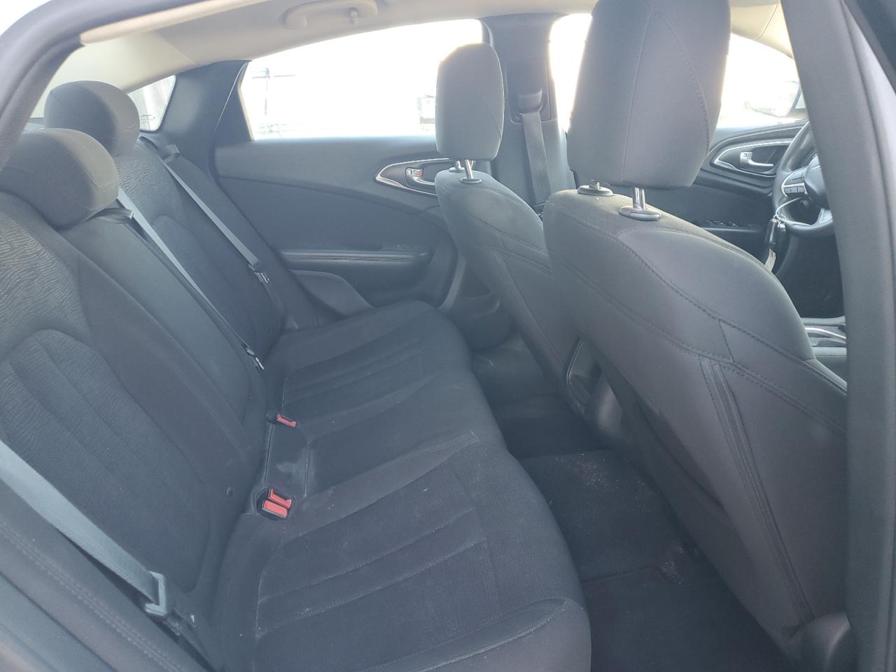 2015 Chrysler 200 Lx VIN: 1C3CCCFB1FN531027 Lot: 82346865