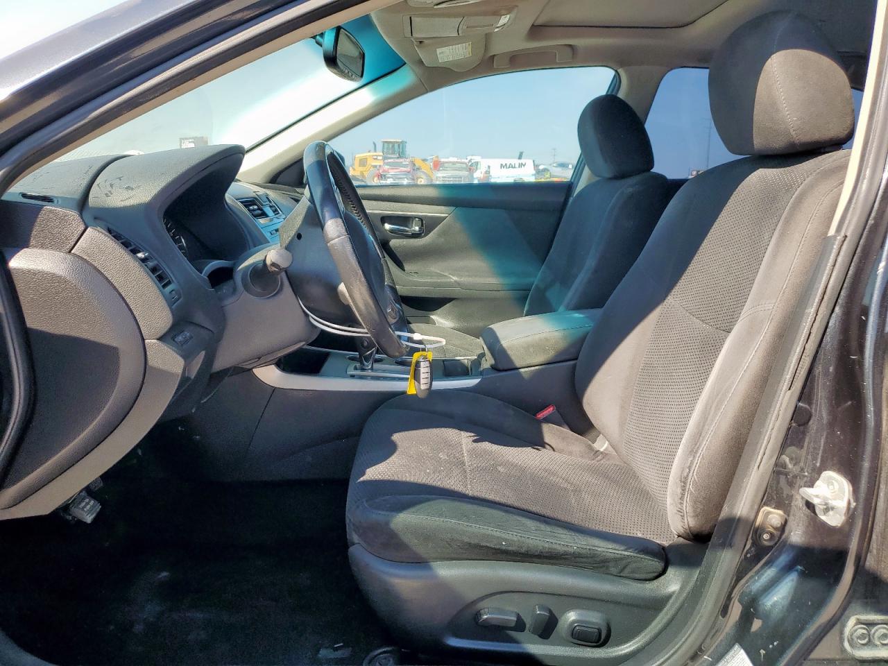 2015 Nissan Altima 2.5 VIN: 1N4AL3AP3FC176580 Lot: 85731225