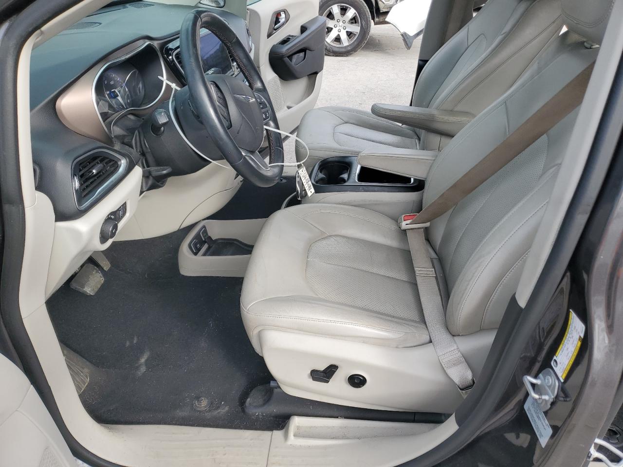 2017 Chrysler Pacifica Touring L Plus VIN: 2C4RC1EGXHR543142 Lot: 90523955