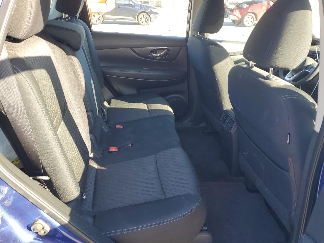 2017 Nissan Rogue S VIN: KNMAT2MV8HP563474 Lot: 84930075