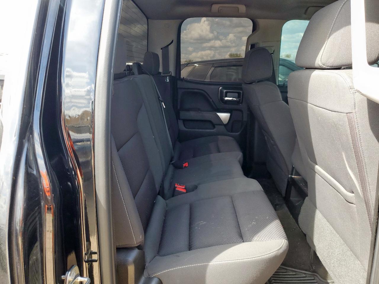 2018 Chevrolet Silverado C1500 Lt VIN: 1GCRCREH5JZ330571 Lot: 85101135