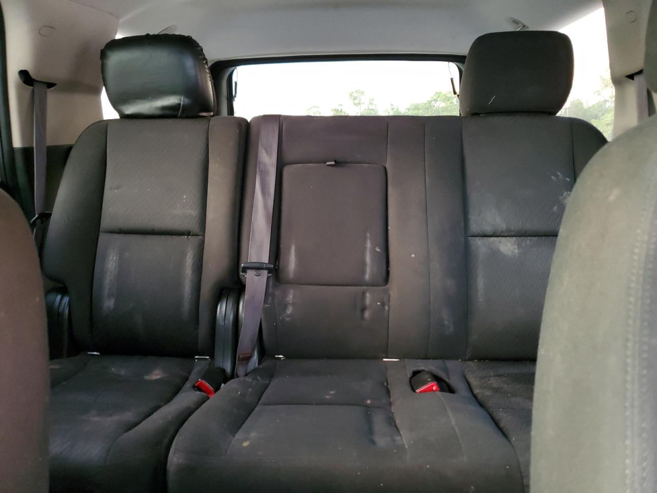 2011 Chevrolet Tahoe C1500 Ls VIN: 1GNSCAE01BR170517 Lot: 87089305