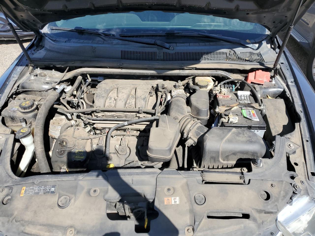 2014 Ford Taurus Limited VIN: 1FAHP2F81EG100555 Lot: 84612695