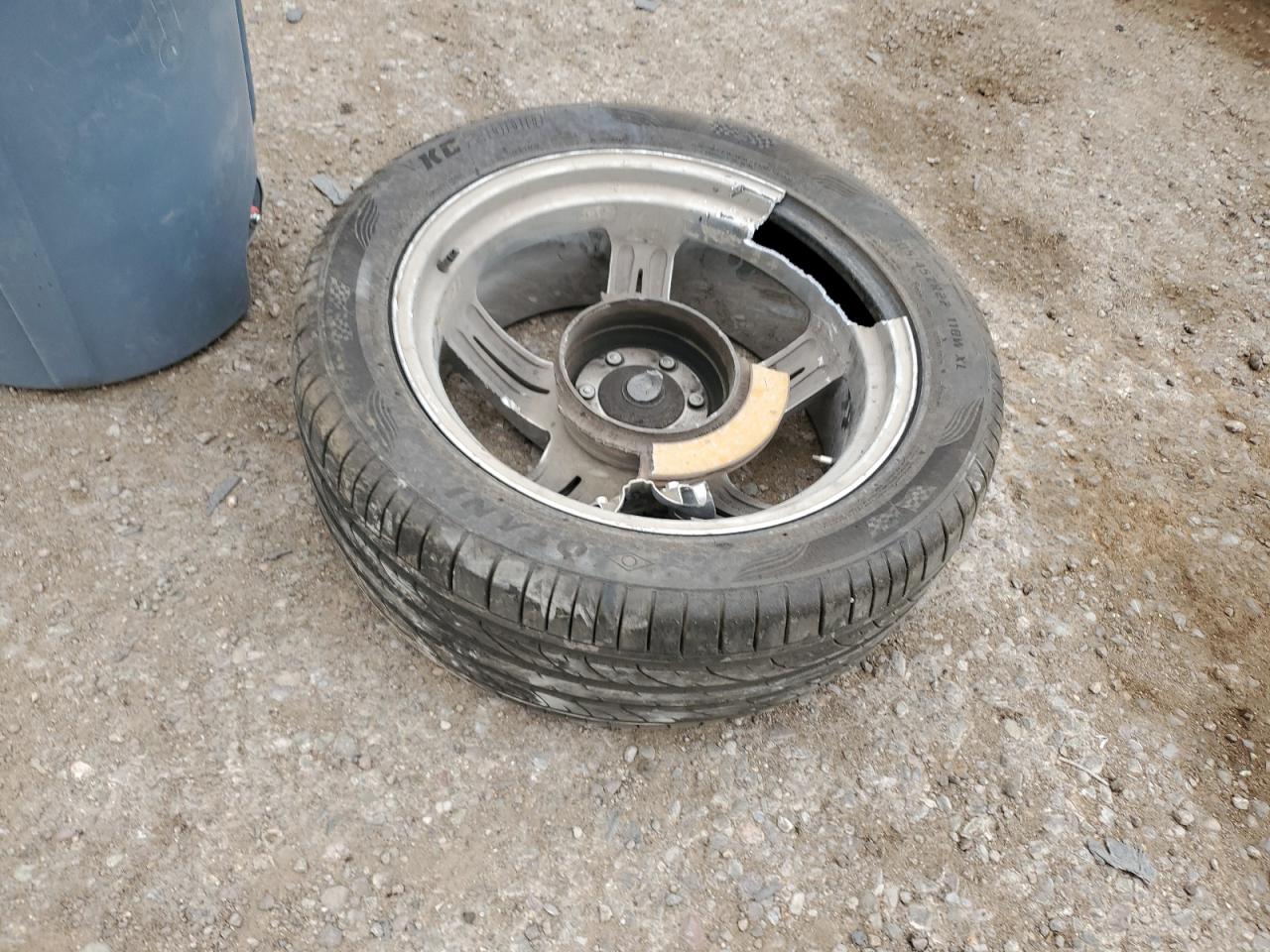 2018 GMC Yukon Xl C1500 Slt VIN: 1GKS1GKC9JR390829 Lot: 86133415