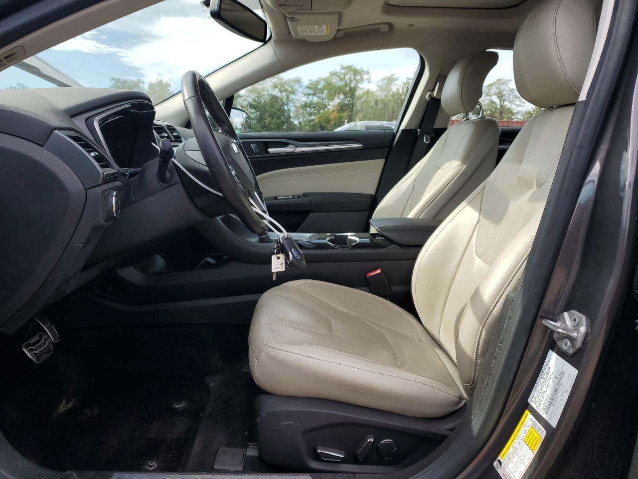 2015 Ford Fusion Titanium Hev VIN: 3FA6P0RU1FR135210 Lot: 82242475