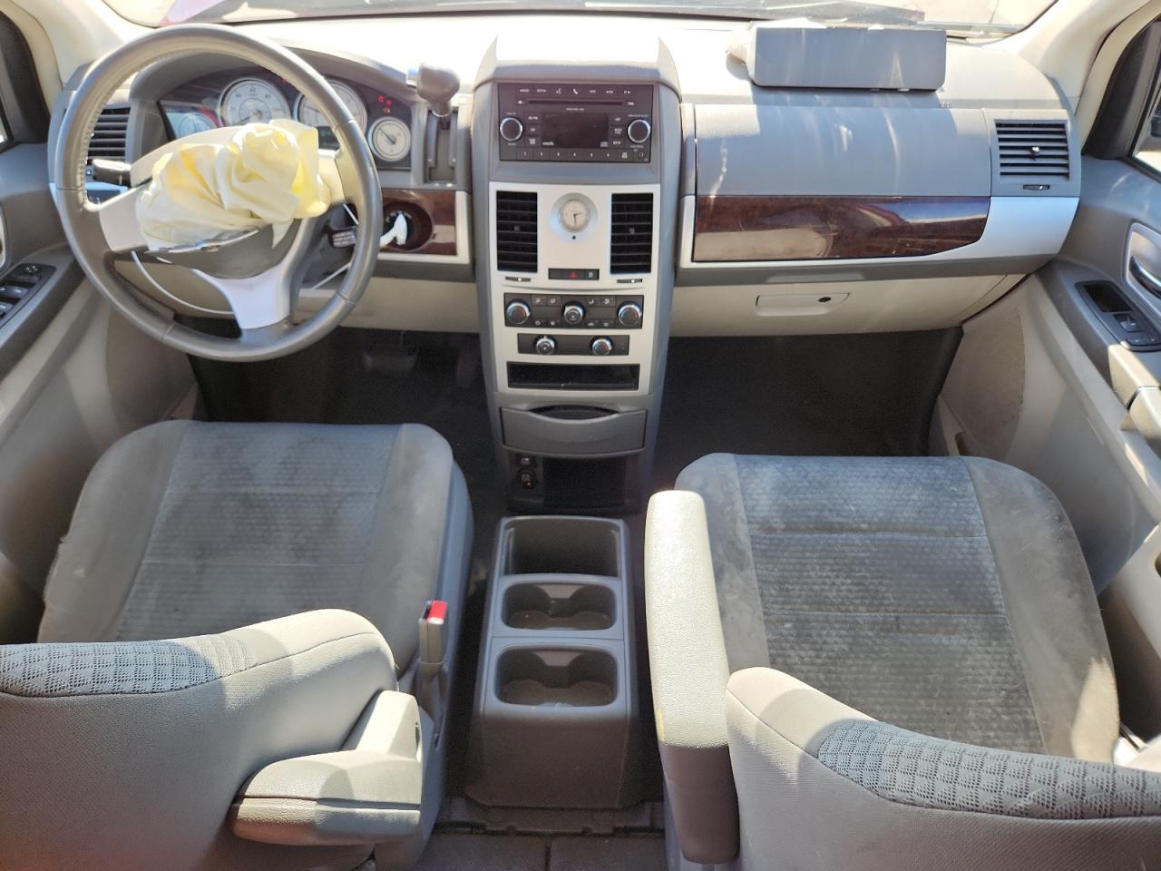 2010 Chrysler Town & Country Touring VIN: 2A4RR5D10AR232595 Lot: 90522955