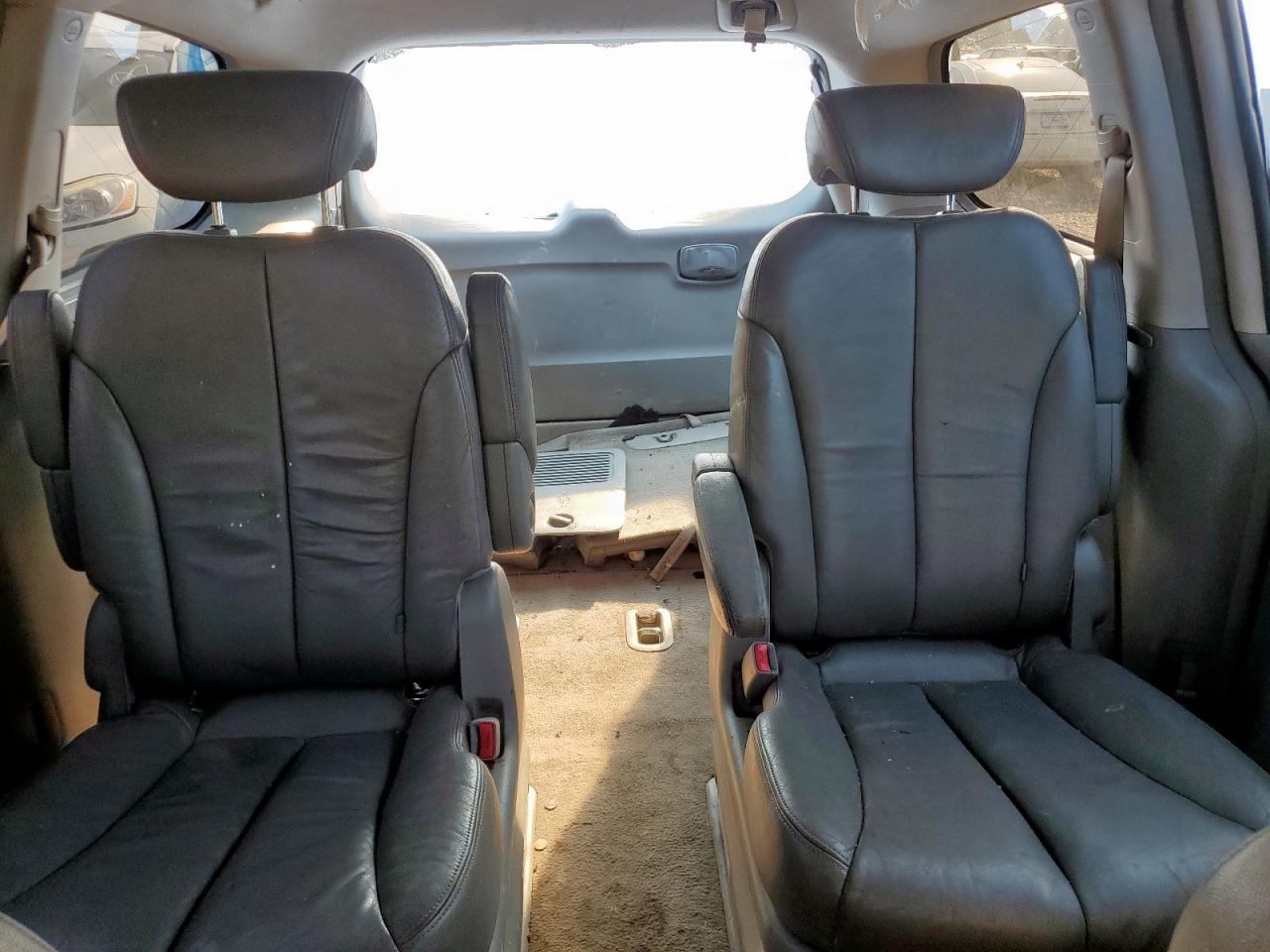 2007 Hyundai Entourage VIN: KNDMC233X76012447 Lot: 81845985