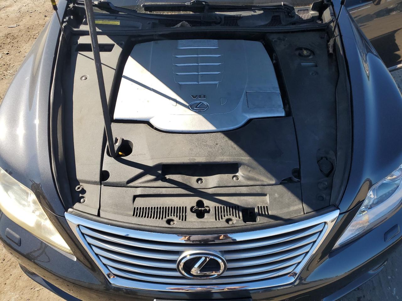 2011 Lexus Ls 460 VIN: JTHBL5EF2B5104097 Lot: 84960545