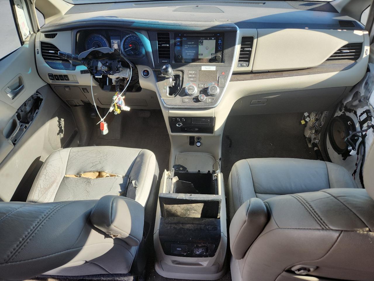 2017 Toyota Sienna Xle VIN: 5TDDZ3DC6HS173396 Lot: 82459485